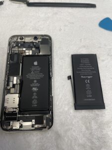 iPhone12mini　バッテリー　交換　修理　大阪本町店