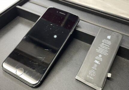 iPhone８　バッテリー　液晶　交換　修理　大阪　大阪本町